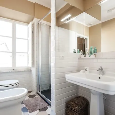 Lejlighed Affordable With A View In The Heart Of