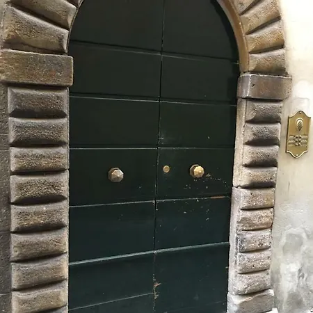 Affordable With A View In The Heart Of Apartment *